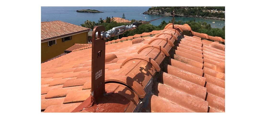 Linee vita, manutenzioni in sicurezza di tetti e coperture